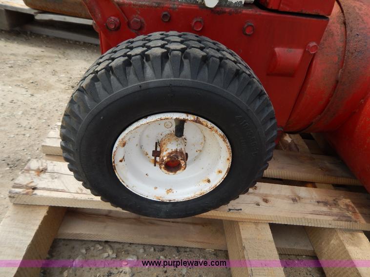 image for item AE9812 Snapper I922 snow blower