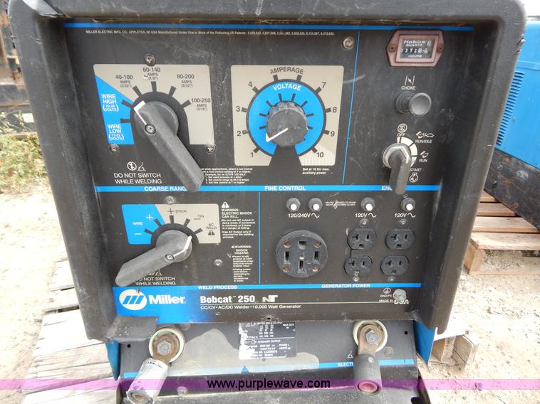 image for item AE9819 Miller Bobcat 250NT welder/generator