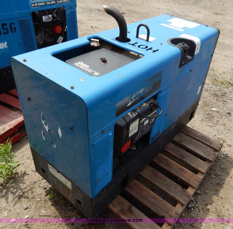 image for item AE9820 Miller Bobcat 225NT welder/generator