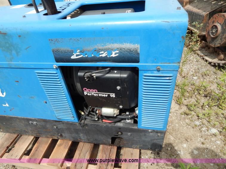 image for item AE9820 Miller Bobcat 225NT welder/generator