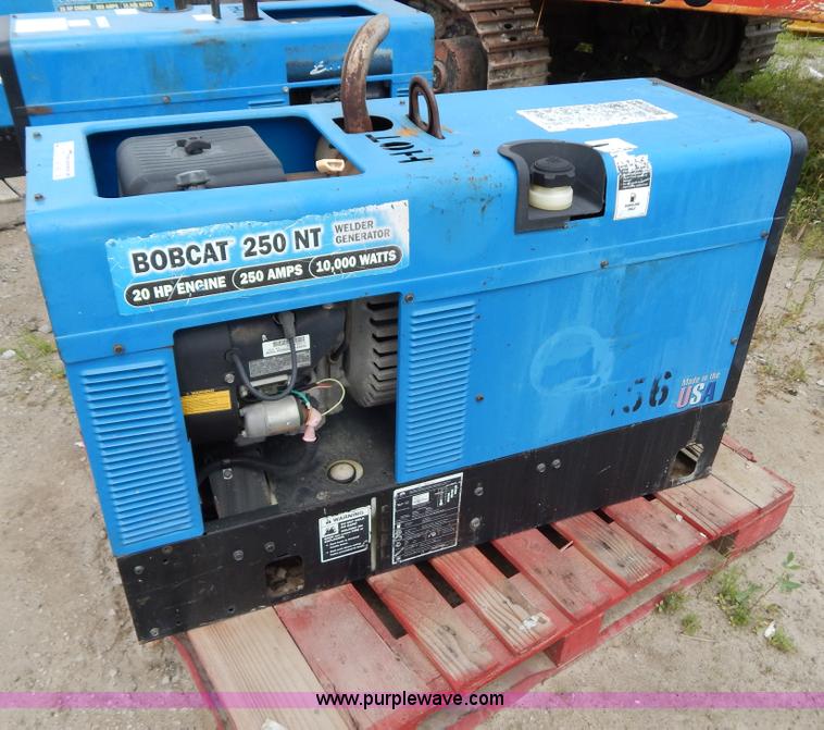image for item AE9821 Miller Bobcat 250NT welder/generator