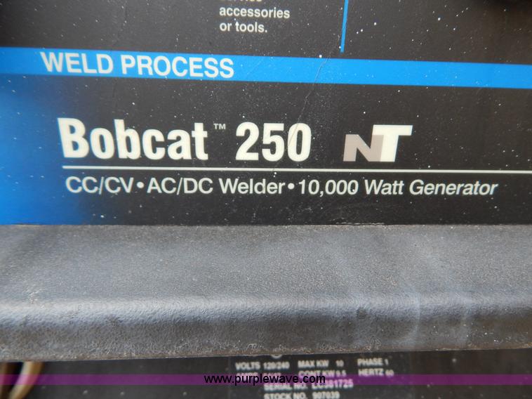 image for item AE9821 Miller Bobcat 250NT welder/generator