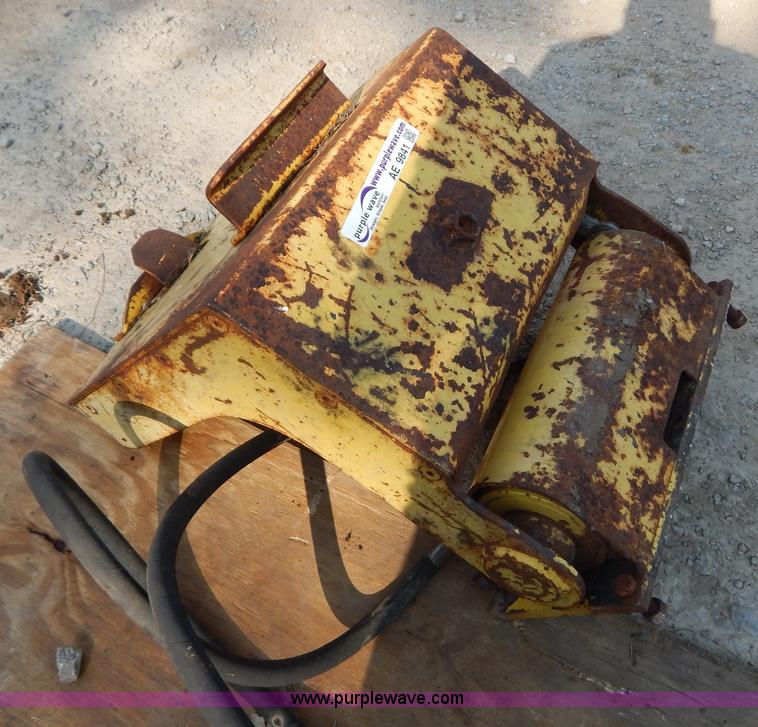 image for item AE9841 Perkins poly cart tipper