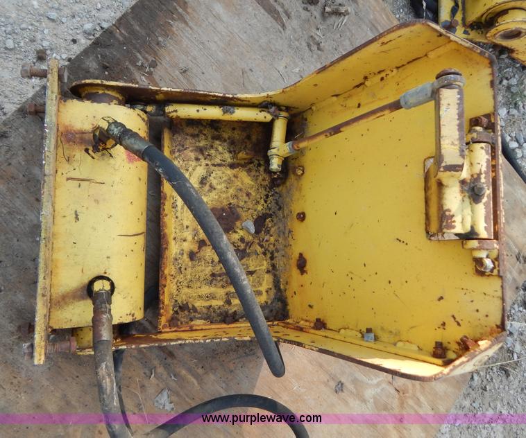 image for item AE9841 Perkins poly cart tipper