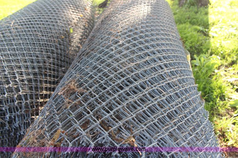 image for item AU9247 400' chain link fence