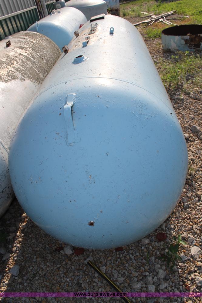 image for item C1197 500 gallon propane tank