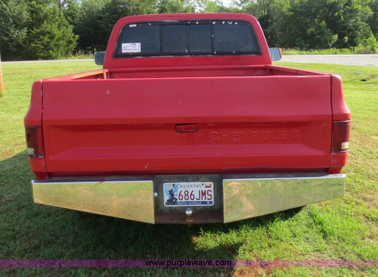 image for item D5981 1985 Chevrolet C10 pickup truck