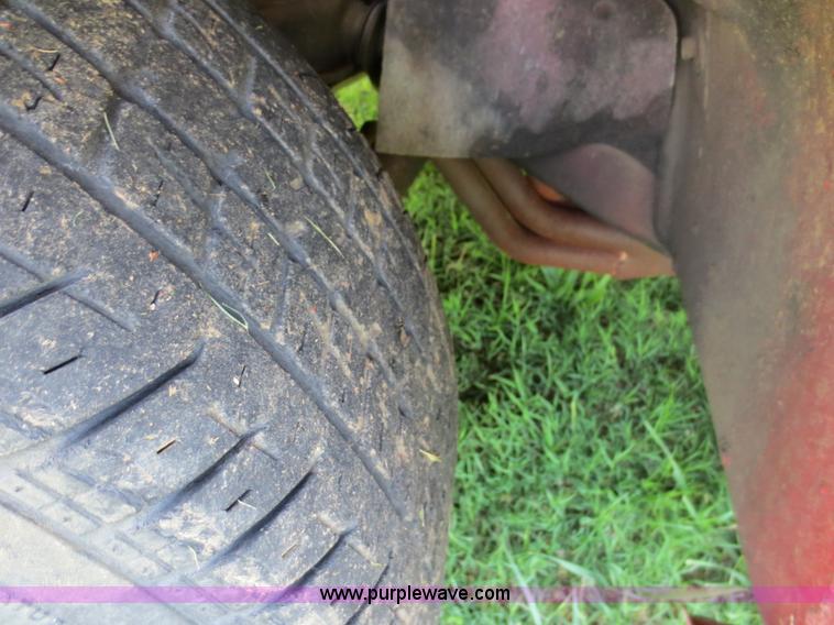 image for item D5981 1985 Chevrolet C10 pickup truck