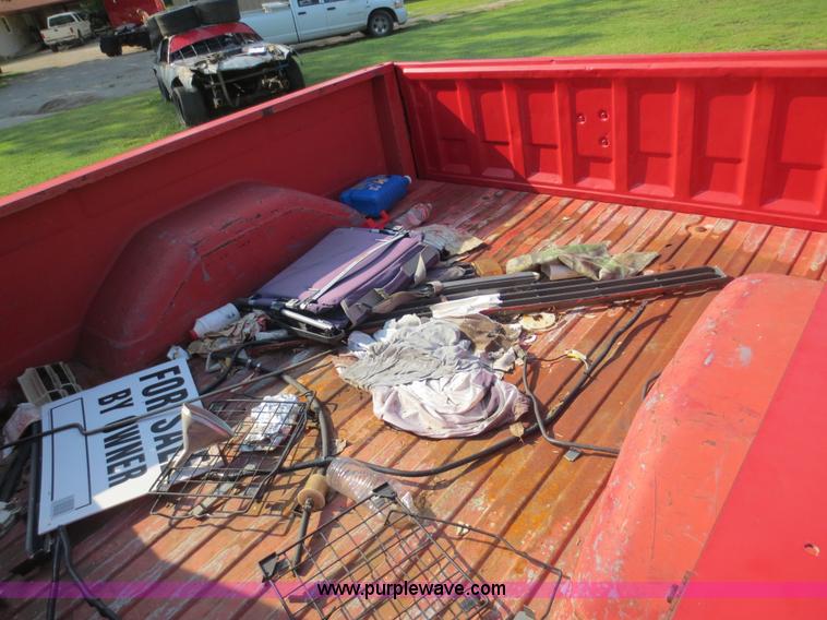 image for item D5981 1985 Chevrolet C10 pickup truck