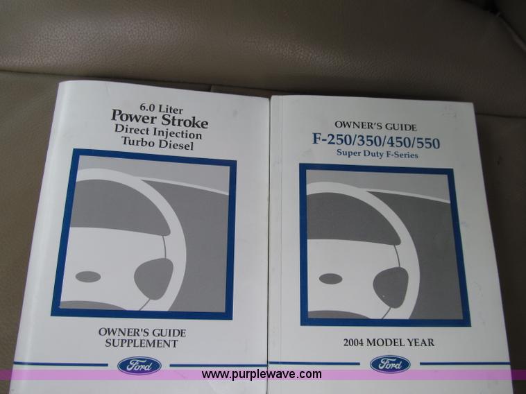 image for item D7422 2004 Ford F350 Super Duty Lariat Crew Cab pickup truck