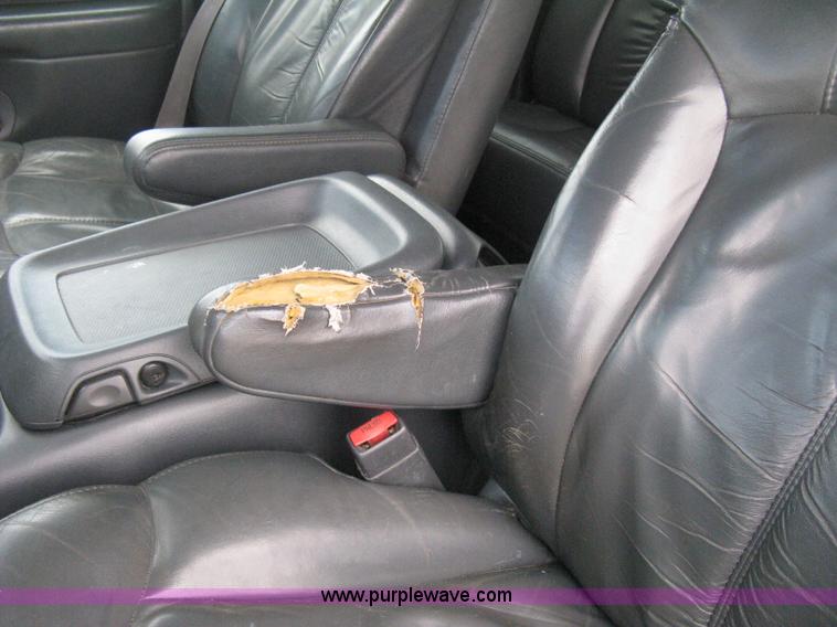 image for item D8401 2002 Chevrolet Silverado 1500 LT Extended Cab pickup truck