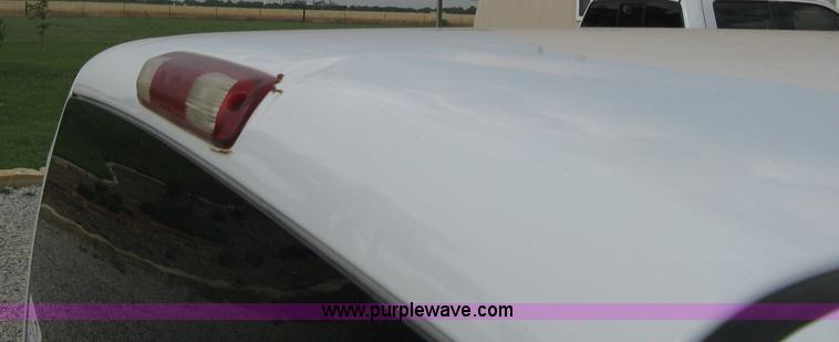 image for item D8401 2002 Chevrolet Silverado 1500 LT Extended Cab pickup truck