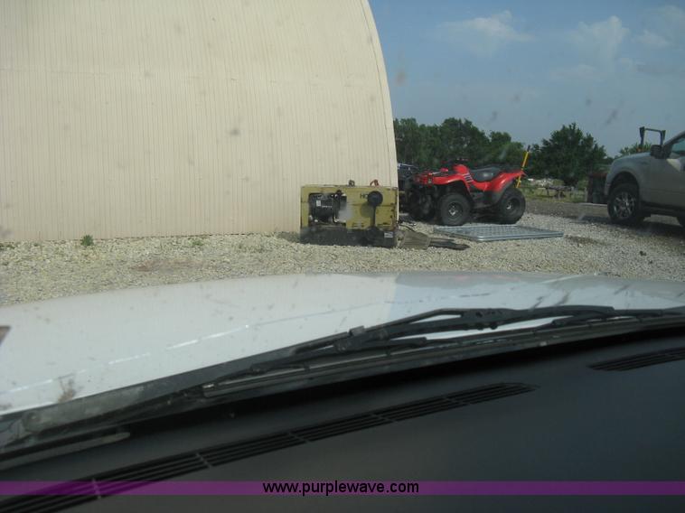 image for item D8401 2002 Chevrolet Silverado 1500 LT Extended Cab pickup truck