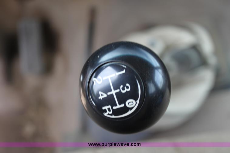 image for item E8499 1989 Ford F350 pickup truck