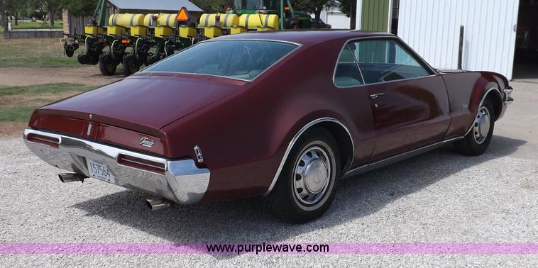image for item F8724 1968 Oldsmobile Toronado