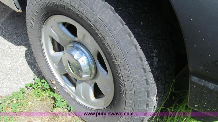 image for item G2007 2005 Ford Explorer XLS SUV