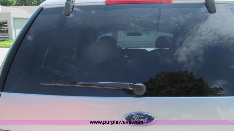 image for item G2007 2005 Ford Explorer XLS SUV