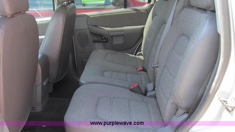image for item G2007 2005 Ford Explorer XLS SUV