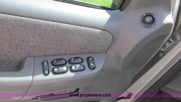 image for item G2007 2005 Ford Explorer XLS SUV
