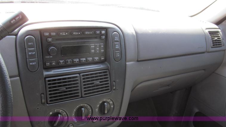 image for item G2007 2005 Ford Explorer XLS SUV