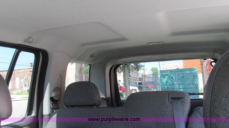 image for item G2007 2005 Ford Explorer XLS SUV