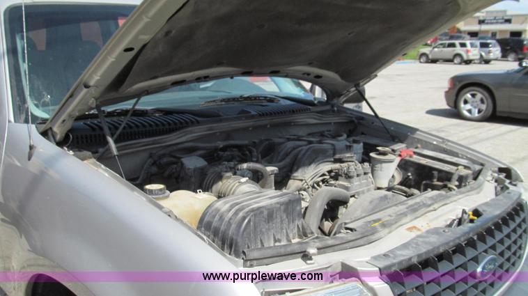 image for item G2007 2005 Ford Explorer XLS SUV