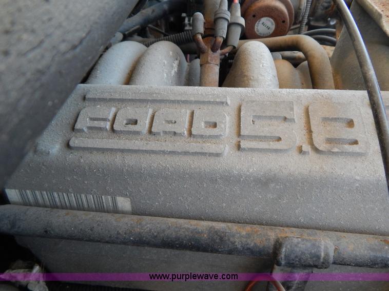 image for item G3258 1995 Ford F250 XL pickup truck