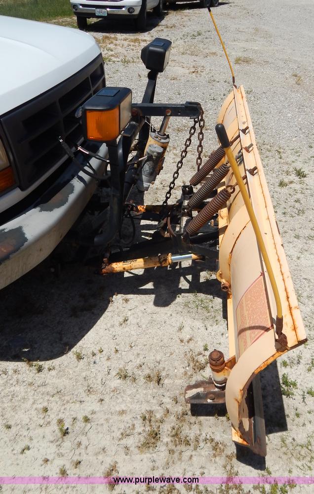 image for item G3258 1995 Ford F250 XL pickup truck