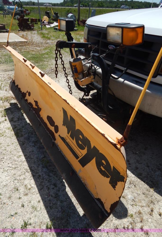 image for item G3258 1995 Ford F250 XL pickup truck