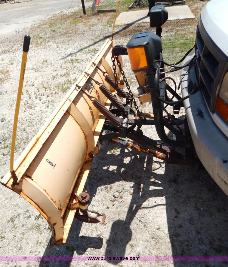 image for item G3258 1995 Ford F250 XL pickup truck