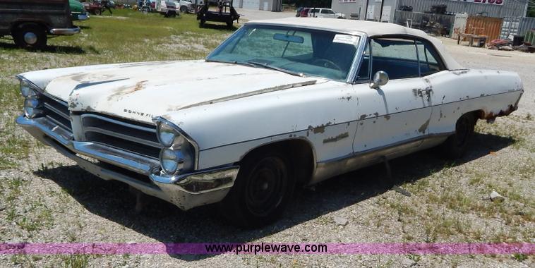 image for item G3259 1969 Pontiac Bonneville convertible