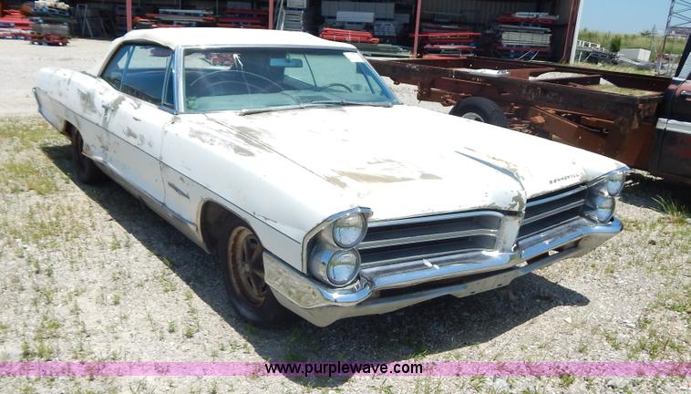 image for item G3259 1969 Pontiac Bonneville convertible