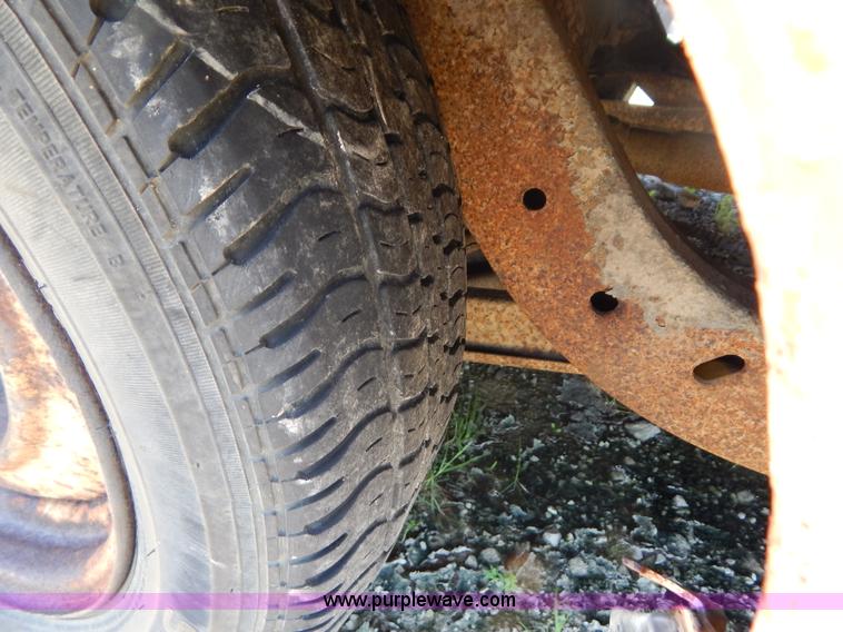 image for item G3259 1969 Pontiac Bonneville convertible