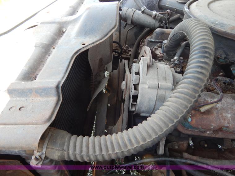 image for item G3259 1969 Pontiac Bonneville convertible