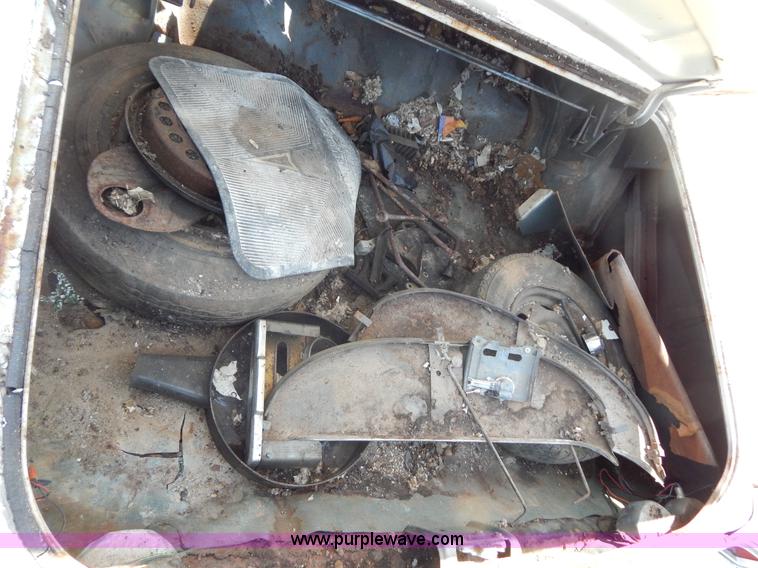 image for item G3259 1969 Pontiac Bonneville convertible