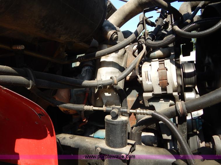 image for item G3265 1997 International 4900 refuse truck