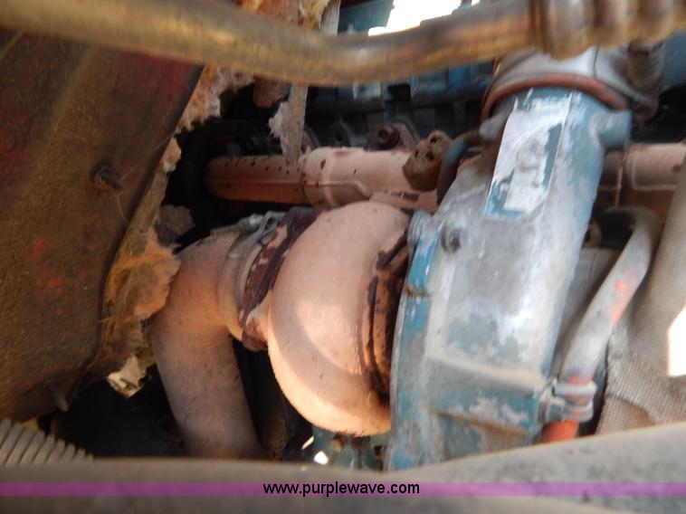 image for item G3265 1997 International 4900 refuse truck