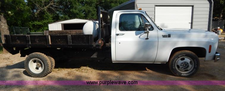 image for item G3267 1976 Chevrolet Custom Deluxe 30 flatbed truck