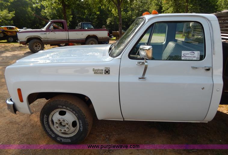 image for item G3267 1976 Chevrolet Custom Deluxe 30 flatbed truck