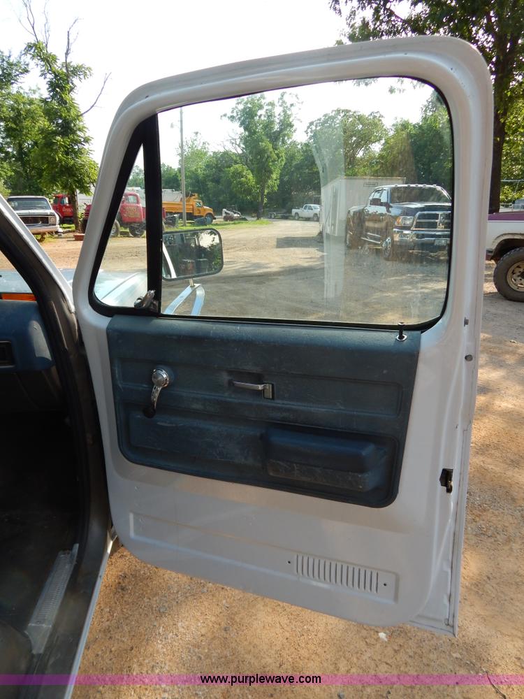 image for item G3267 1976 Chevrolet Custom Deluxe 30 flatbed truck