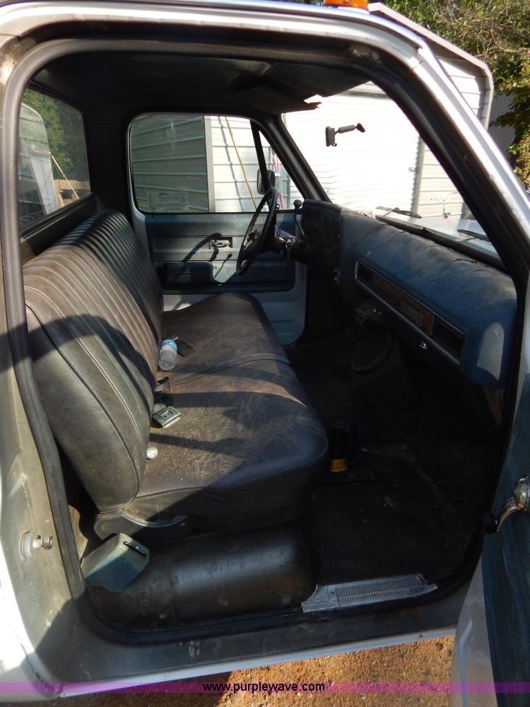 image for item G3267 1976 Chevrolet Custom Deluxe 30 flatbed truck