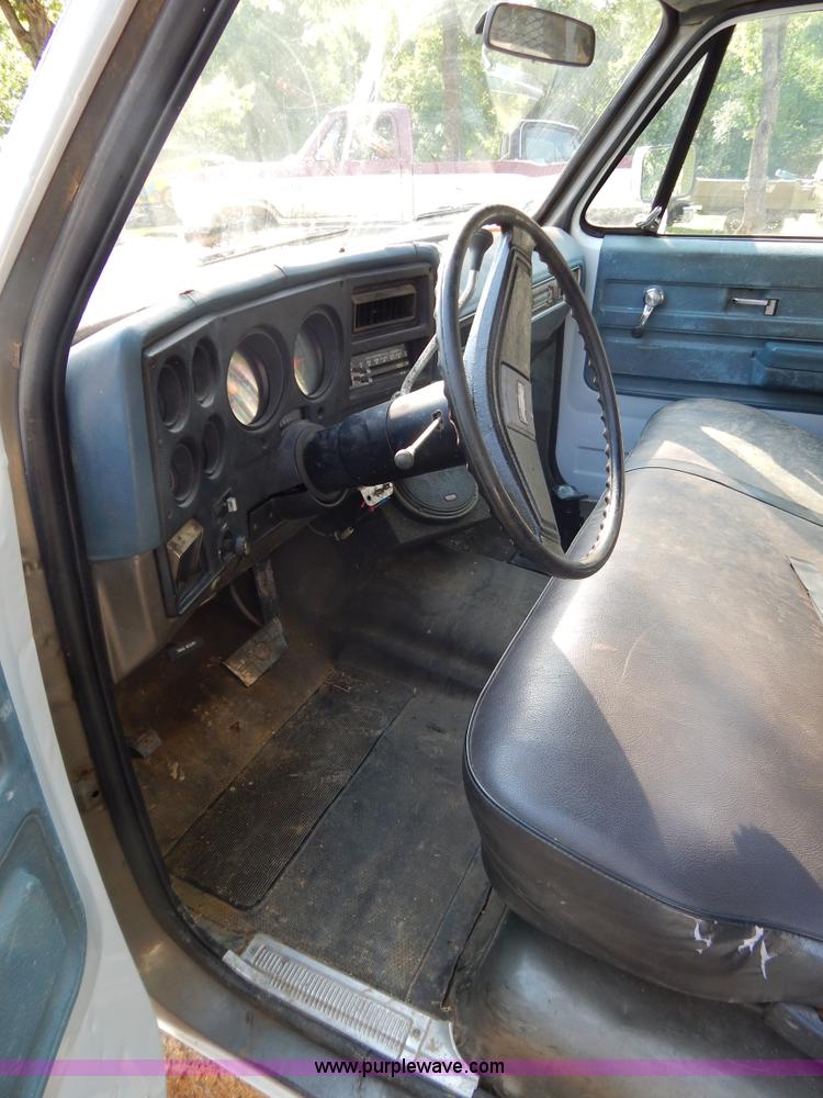 image for item G3267 1976 Chevrolet Custom Deluxe 30 flatbed truck