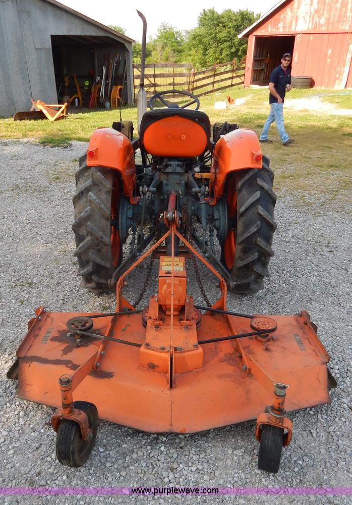 image for item G3269 Kubota L185DT MFWD tractor