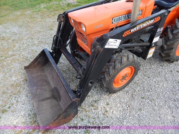 image for item G3269 Kubota L185DT MFWD tractor
