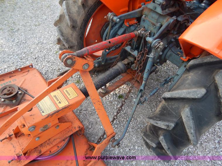 image for item G3269 Kubota L185DT MFWD tractor