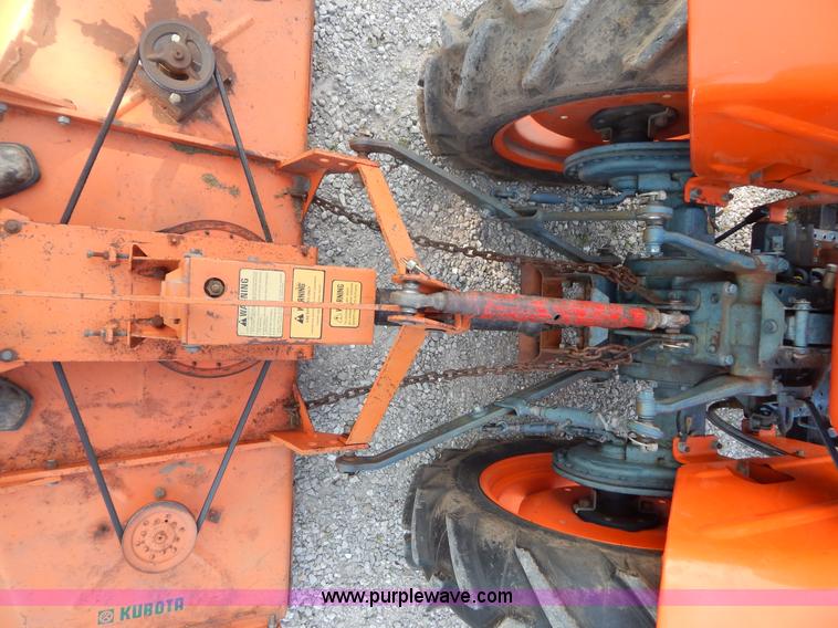 image for item G3269 Kubota L185DT MFWD tractor