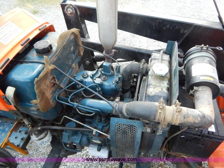 image for item G3269 Kubota L185DT MFWD tractor