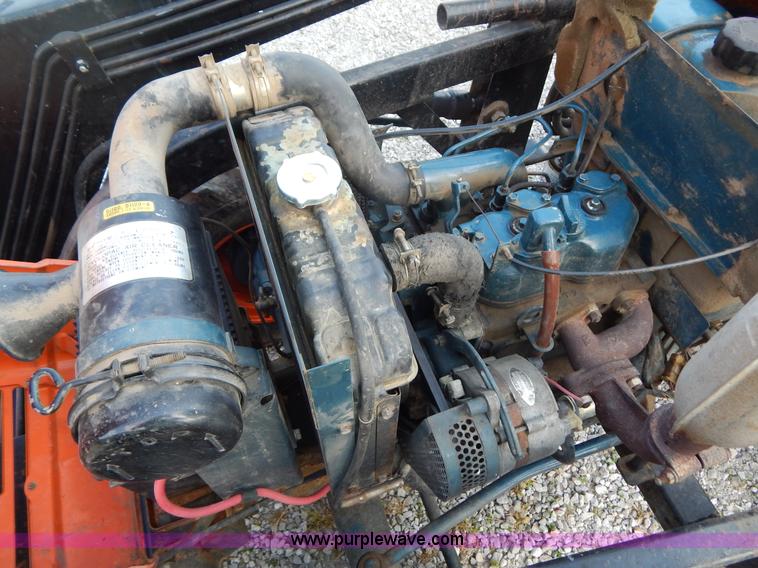 image for item G3269 Kubota L185DT MFWD tractor