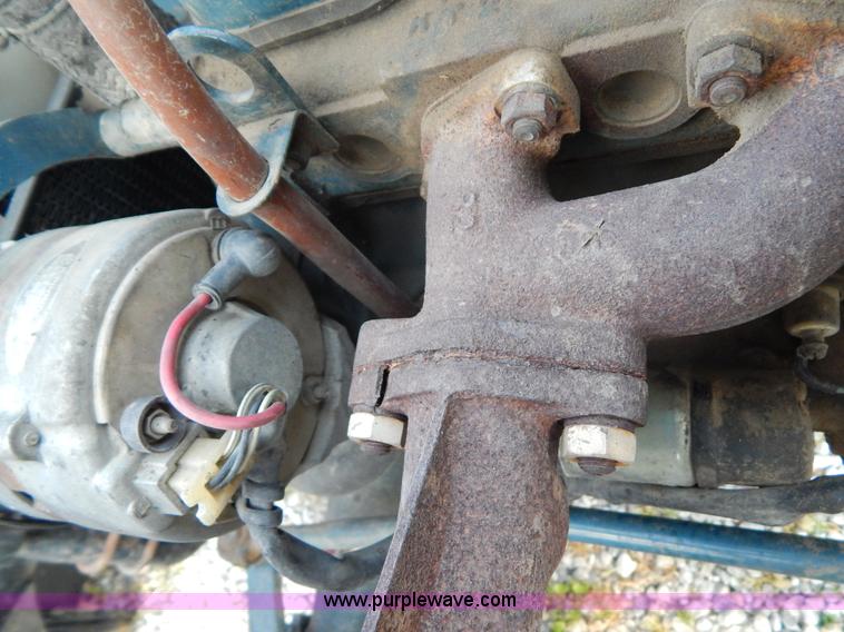 image for item G3269 Kubota L185DT MFWD tractor