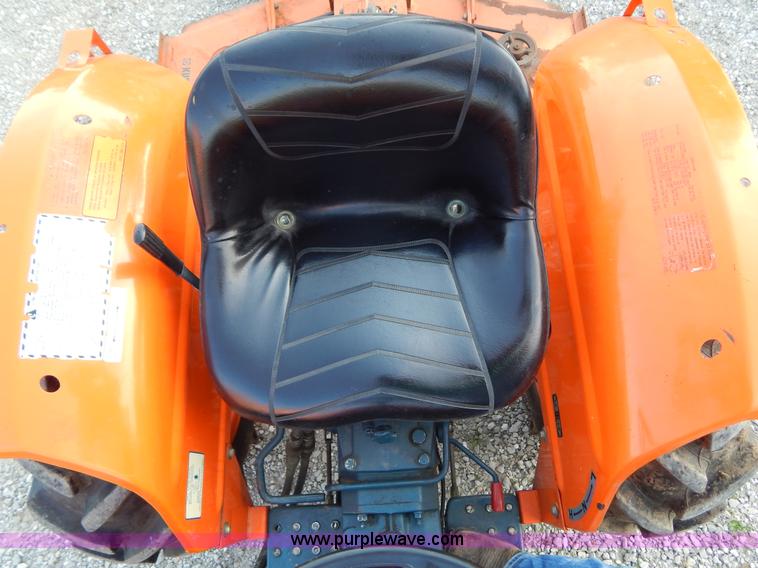 image for item G3269 Kubota L185DT MFWD tractor